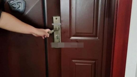 ra ngoài, tránh quên đồ khi ra ngoài