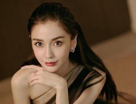 Angelababy, huỳnh hiểu minh, sao hoa ngữ, sao phẫu thuật thẩm mỹ