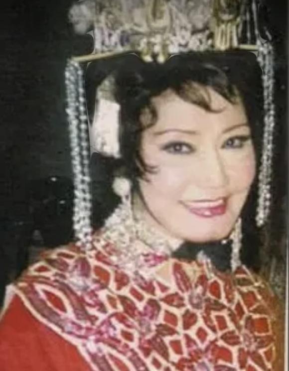 nghệ sĩ Bích Thuận, sao Việt