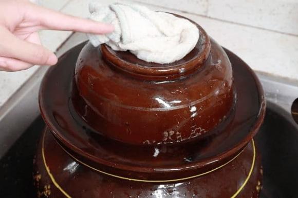 dưa chua, nổi váng, mẹo hay