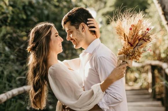khoe của, không nên khoe khoang trên mạng xã hội