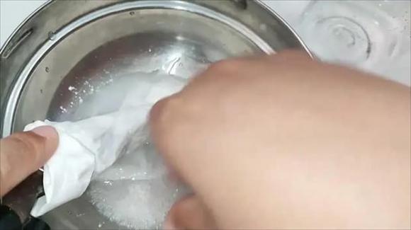 kéo bị cùn, cục pin đã qua sử dụng, cách khắc phục khiến kéo sắc bén trở lại