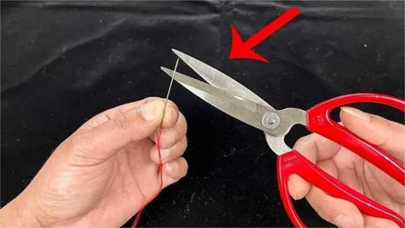 kéo bị cùn, cục pin đã qua sử dụng, cách khắc phục khiến kéo sắc bén trở lại
