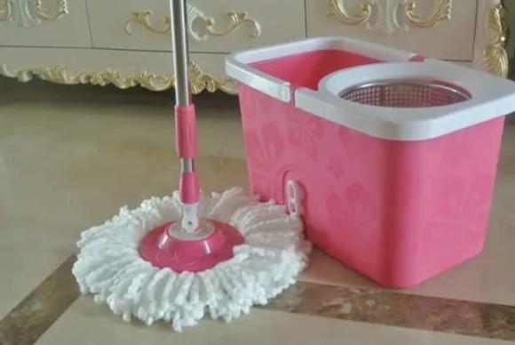 Cây lau nhà bẩn, cách khắc phục cây lau nhà bẩn, mẹo giặt cây lau nhà