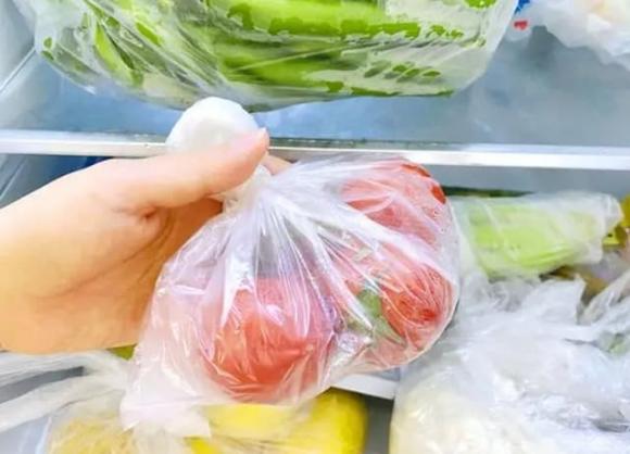 tránh để đồ trong túi nilon vào tủ lạnh, túi nilon, bảo quản thực phẩm trong tủ lạnh