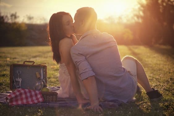 Quốc tế Nụ hôn, Quốc tế Nụ hôn là ngày nào, kiến thức 