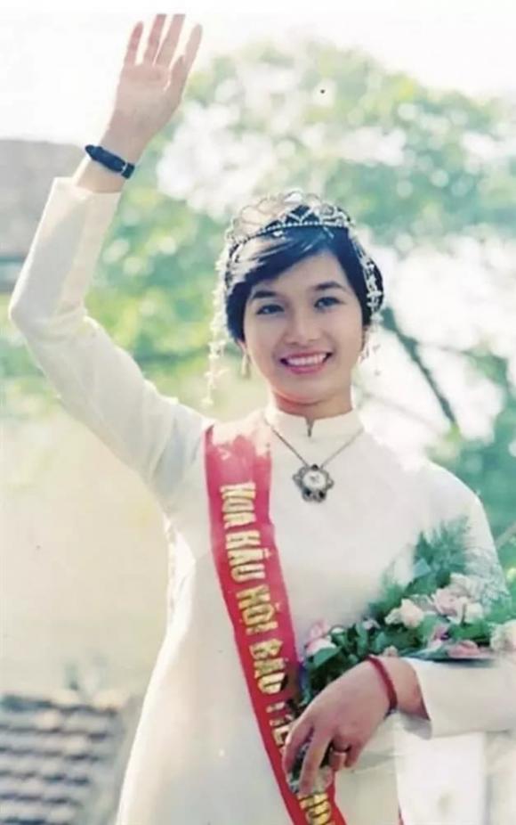 hoa hậu Bùi Bích Phương, sao Việt