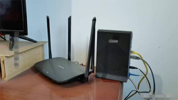  kết nối wifi, điện thoại, dữ liệu di động