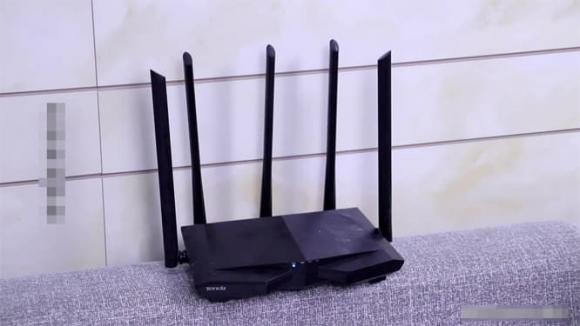  kết nối wifi, điện thoại, dữ liệu di động
