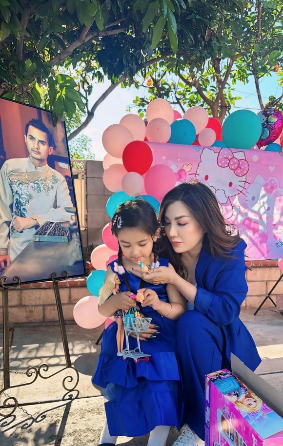 Đức Tiến, 49 ngày Đức Tiến, sao việt 