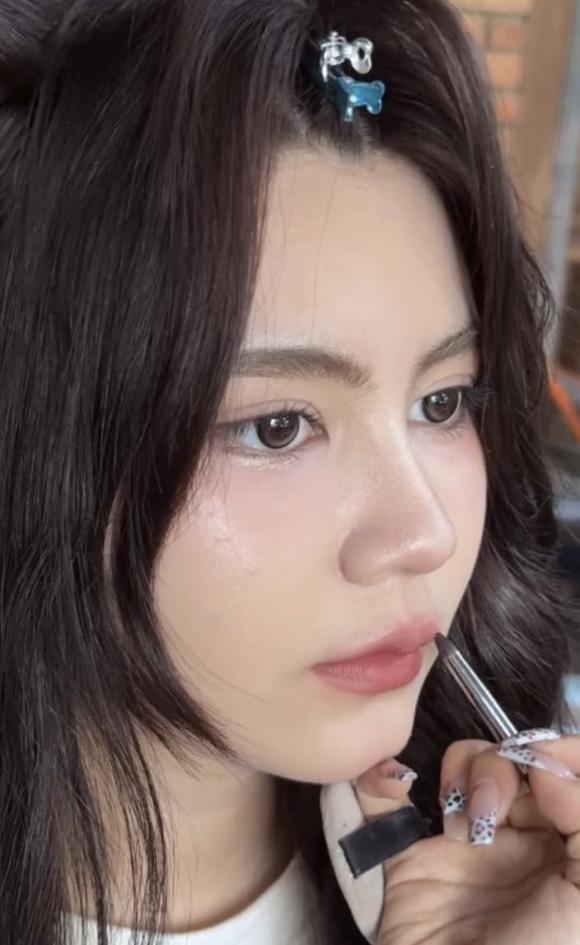 Hạt Dẻ, con gái út Quyền Linh, sao Việt 
