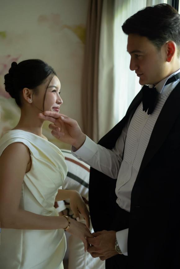 Đặng Văn Lâm, Yến Xuân, ảnh cưới, thủ môn đặng văn lâm