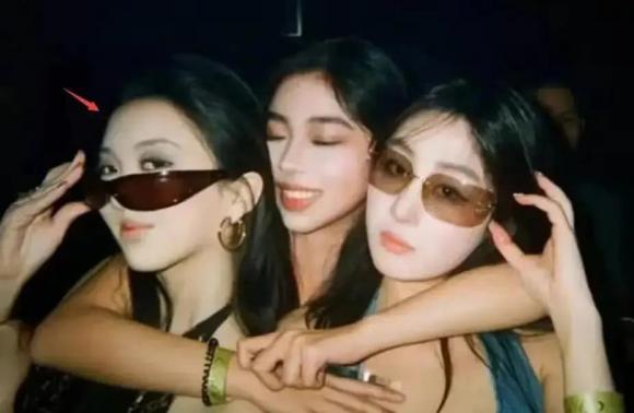 lý yên, vương phi, lý á bằng, con gái hở hàm ếch, sao hoa ngữ