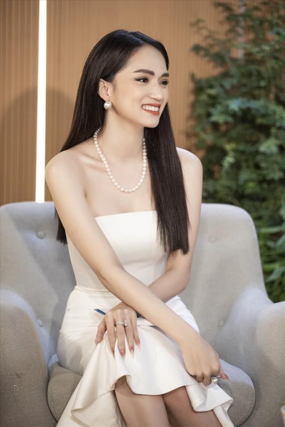 hoa hậu Hương Giang, á hậu Hoàng Thùy, Miss Universe Vietnam 2024, dược sĩ Tiến