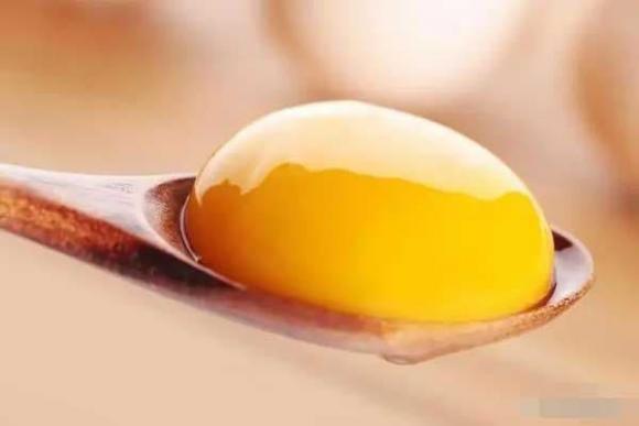 lòng đỏ trứng, lòng trắng trứng, ăn trứng phần nào tốt hơn