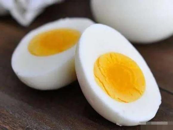 lòng đỏ trứng, lòng trắng trứng, ăn trứng phần nào tốt hơn