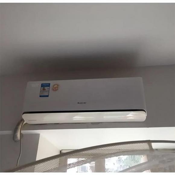 điều hòa, mở cửa sổ