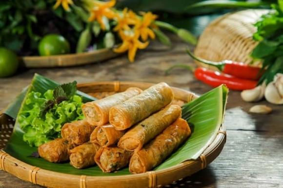 những món ăn nhẹ ngon nhất thế giới, chạo tôm, nem rán