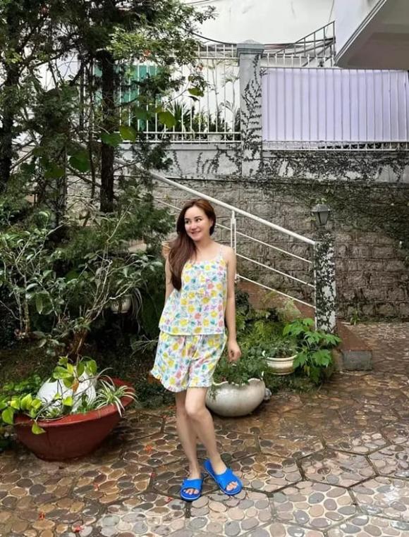 Ca sĩ vy oanh, biệt thự của vy oanh, sao việt