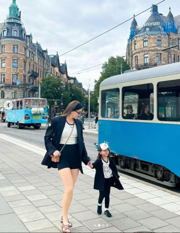 ca sĩ Hồ Ngọc Hà, diễn viên Kim Lý, sao Việt