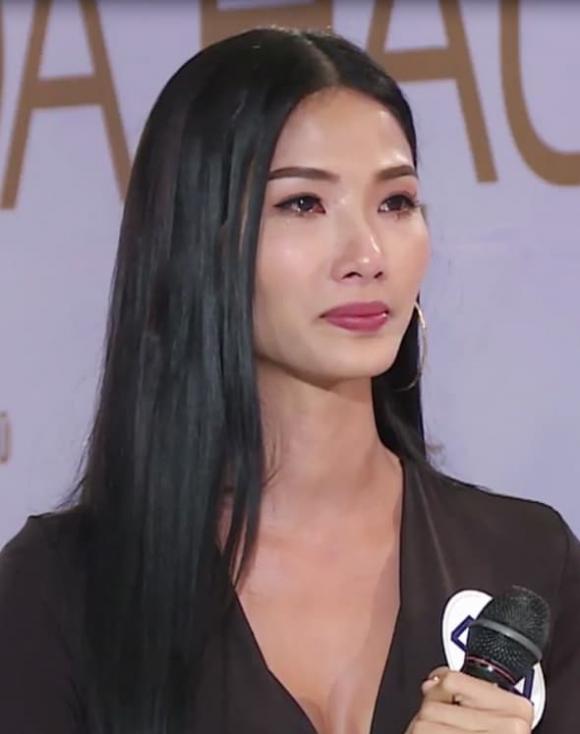 Miss Universe Vietnam 2024, á hậu Hoàng Thùy, siêu mẫu Hoàng Thùy, sao Việt