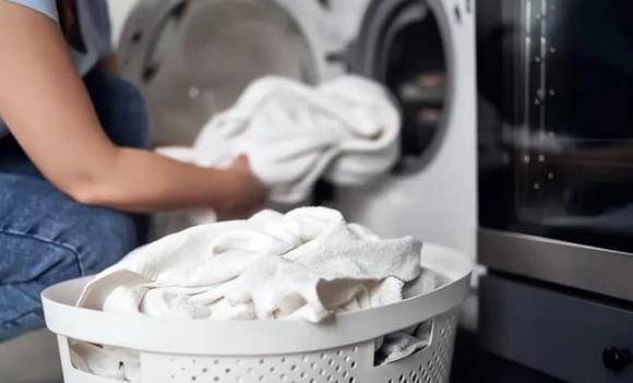 tránh giặt quần áo ban đêm, nguyên nhân không giặt quần áo ban đêm, tổn hại sức khoẻ