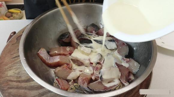 cá chiên, cá rán, mẹo chiên cá, chiên cá giòn rụm