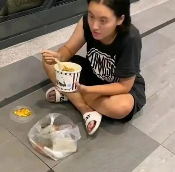 Lý Khôn Thành, Vợ kém 40 tuổi của Lý Khôn Thành, Lâm Tĩnh Ân, chuyện tình ông cháu