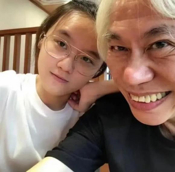 Lý Khôn Thành, Vợ kém 40 tuổi của Lý Khôn Thành, Lâm Tĩnh Ân, chuyện tình ông cháu