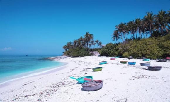 Con đường đi bộ giữa biển, Đảo điệp sơn, Khánh Hòa