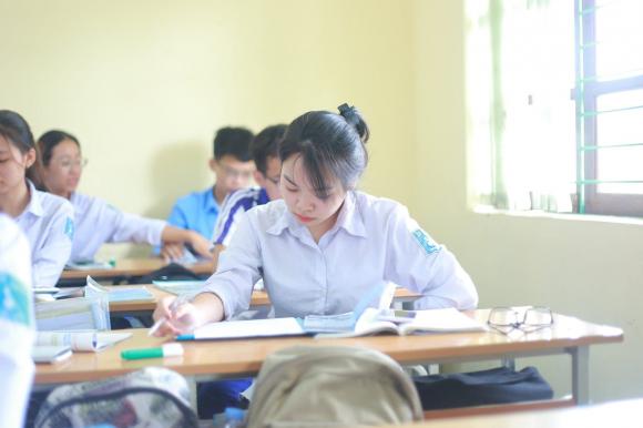 miễn học phí, trường hợp được miễn học phí, kiến thức 