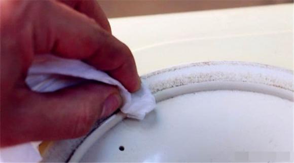 vệ sinh máy lọc nước