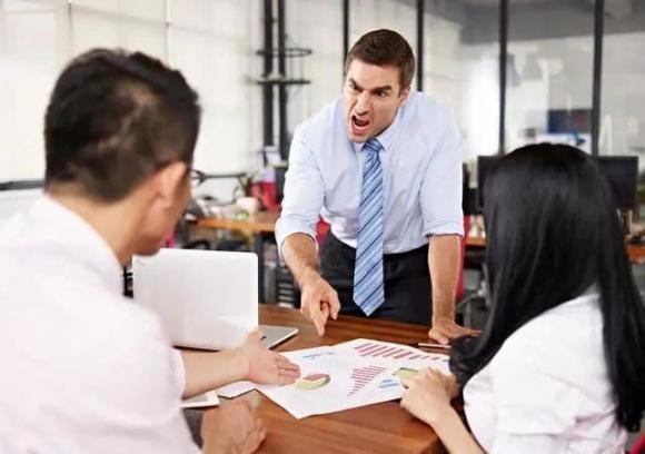 nơi làm việc, công sở, môi trường công sở, người có năng lực, thăng chức, Quy tắc bất thành văn ở nơi làm việc