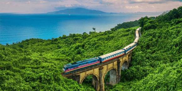 Cung đường sắt đẹp nhất việt nam, Tuyến tàu Đà Nẵng – Huế