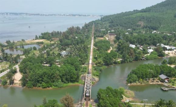 Cung đường sắt đẹp nhất việt nam, Tuyến tàu Đà Nẵng – Huế