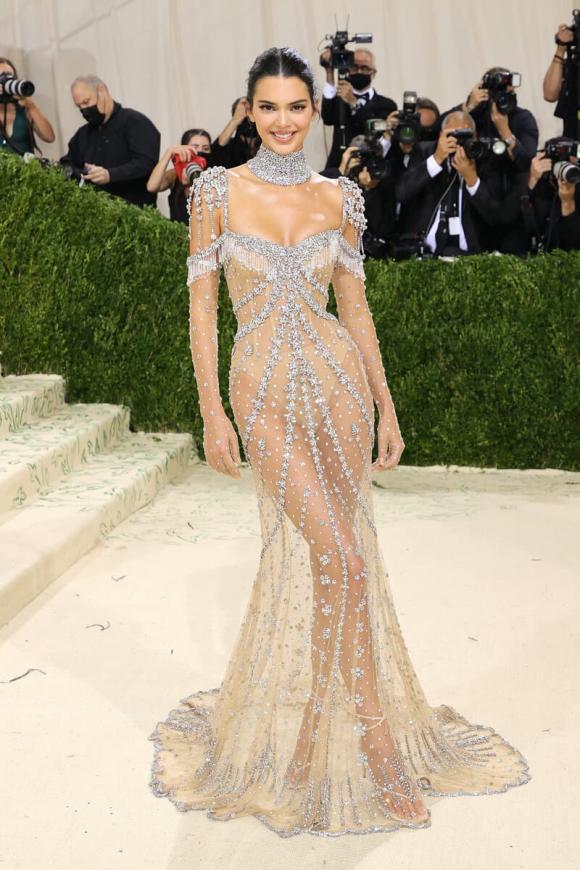 Kendall Jenner, siêu mẫu Hollywood, thân hình vạn người mê