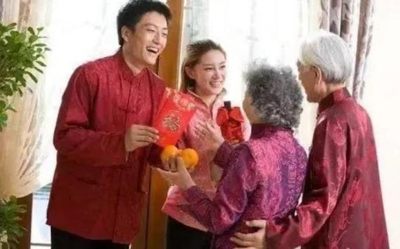 lễ nghi, những lễ nghi nên biết, lễ nghi khi tặng quà