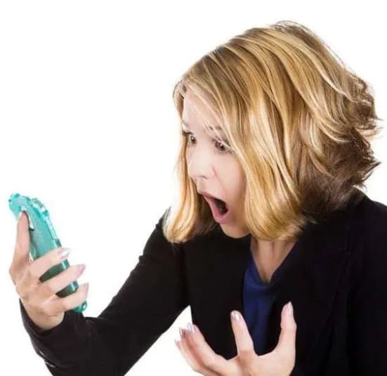 chăm sóc sức khỏe, lưu ý khi chăm sóc sức khỏe, tác hại của việc mang điện thoại vào nhà vệ sinh