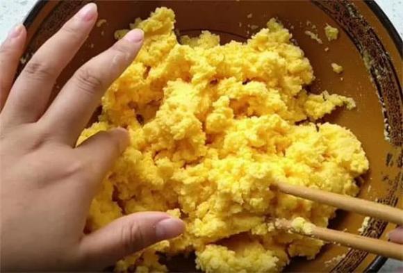 bánh bột ngô, bánh bông lan, món ngon mỗi ngày 