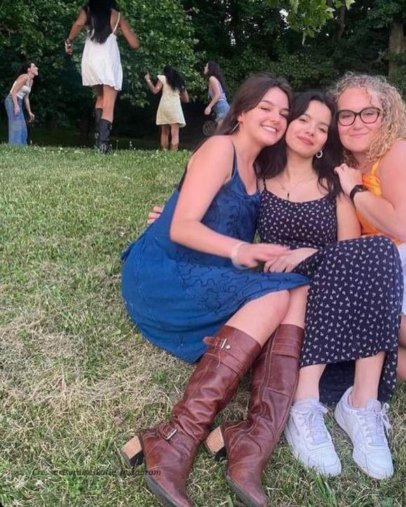 suri cruise, con gái tom cruise, sao hollywood 