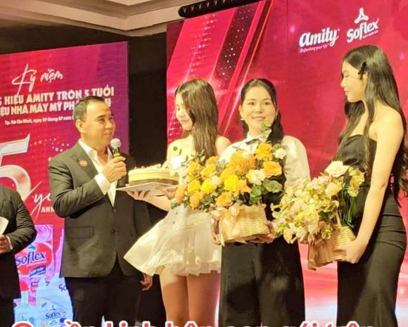 MC Quyền Linh, sao Việt, con gái Quyền Linh