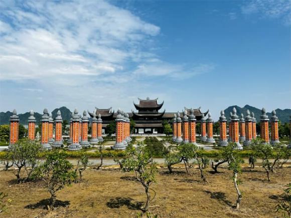 Ngôi chùa lớn nhất thế giới, chùa tam chúc, hà nam