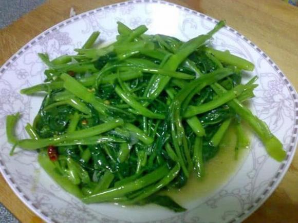 rau xào, rau muống, mẹo nấu ăn