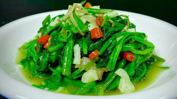 rau xào, rau muống, mẹo nấu ăn