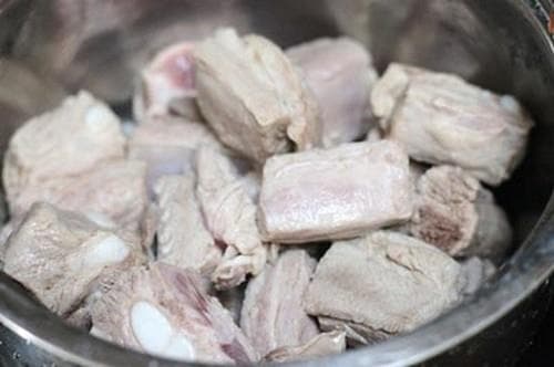 Sườn heo, món ngon từ sườn heo, mẹo chần sườn heo