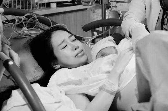 Minh Nhựa, con gái Minh Nhựa, con Minh Nhựa sinh bé thứ 3, giới trẻ