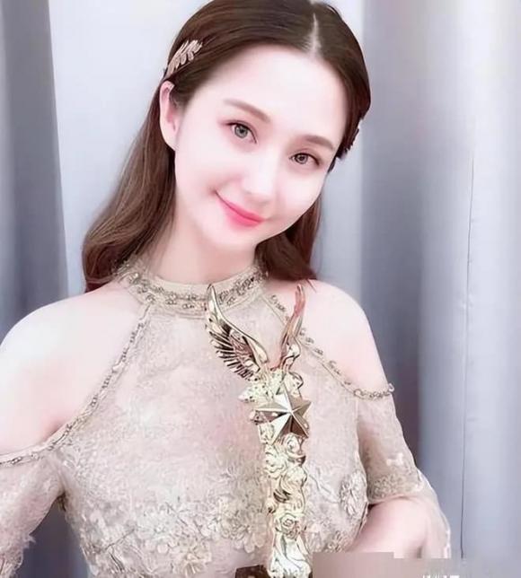 Lam Yến, sao phim cấp 3, sao Hoa ngữ