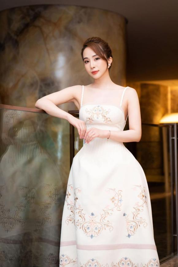 Quỳnh nga, cá sấu chúa quỳnh nga, sao việt