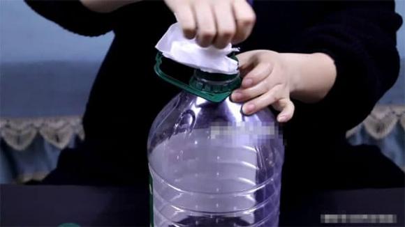 dầu ăn, thùng dầu ăn rỗng, mẹo vặt gia đình