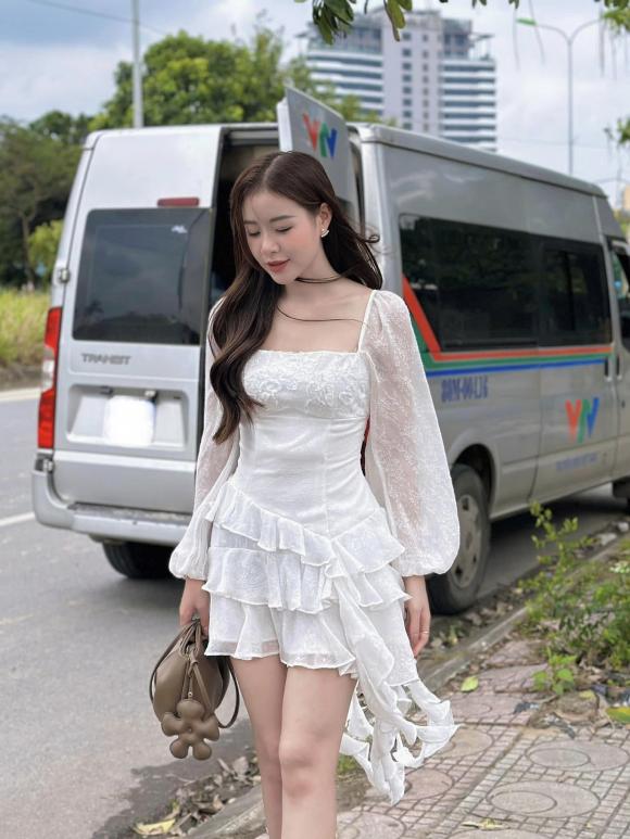 Những nẻo đường gần xa, siêu lừa, Trang Emma